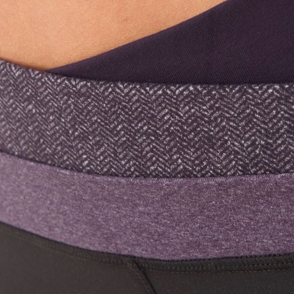 Lululemon Astro Pant (Regular)
Black / Black Swan / Black Swan Herringbone sz8 - Picture 3 of 8